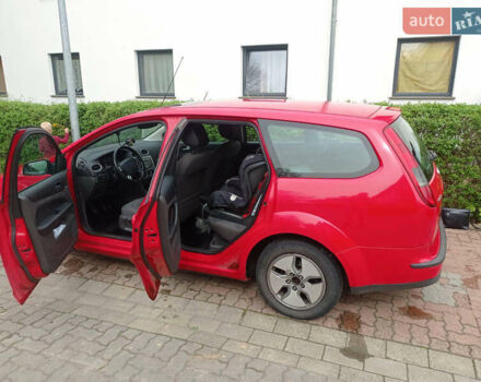 Форд Фокус 2007 в Заречном на Automoto.ua Красный Форд Фокус, объемом двигателя 1.6 л и пробегом 230 тыс. км за 4500 $, фото 13 на Automoto.ua