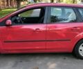 Красный Форд Фокус, объемом двигателя 1.8 л и пробегом 248 тыс. км за 4300 $, фото 3 на Automoto.ua