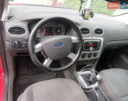 Форд Фокус 2007 в Заречном на Automoto.ua Красный Форд Фокус, объемом двигателя 1.6 л и пробегом 230 тыс. км за 4500 $, фото 12 на Automoto.ua