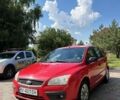 Красный Форд Фокус, объемом двигателя 1.8 л и пробегом 323 тыс. км за 3700 $, фото 1 на Automoto.ua