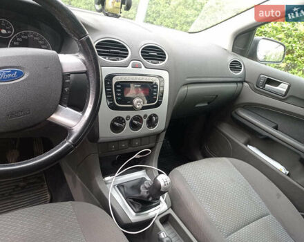 Форд Фокус 2007 в Заречном на Automoto.ua Красный Форд Фокус, объемом двигателя 1.6 л и пробегом 230 тыс. км за 4500 $, фото 17 на Automoto.ua