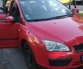 Красный Форд Фокус, объемом двигателя 1.8 л и пробегом 247 тыс. км за 4300 $, фото 2 на Automoto.ua