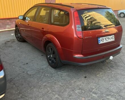 Красный Форд Фокус, объемом двигателя 1.6 л и пробегом 222 тыс. км за 5500 $, фото 3 на Automoto.ua