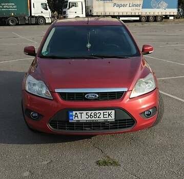 Красный Форд Фокус, объемом двигателя 1.6 л и пробегом 222 тыс. км за 5500 $, фото 11 на Automoto.ua