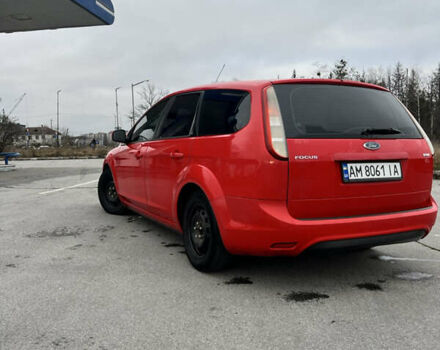 Красный Форд Фокус, объемом двигателя 1.56 л и пробегом 295 тыс. км за 5299 $, фото 3 на Automoto.ua