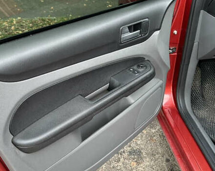 Червоний Форд Фокус, об'ємом двигуна 1.56 л та пробігом 297 тис. км за 6000 $, фото 12 на Automoto.ua