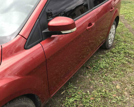 Красный Форд Фокус, объемом двигателя 1.56 л и пробегом 167 тыс. км за 4500 $, фото 2 на Automoto.ua