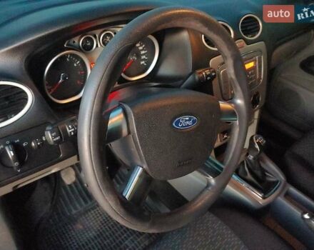 Красный Форд Фокус, объемом двигателя 1.6 л и пробегом 276 тыс. км за 4400 $, фото 37 на Automoto.ua