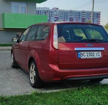 Красный Форд Фокус, объемом двигателя 1.8 л и пробегом 350 тыс. км за 4900 $, фото 5 на Automoto.ua