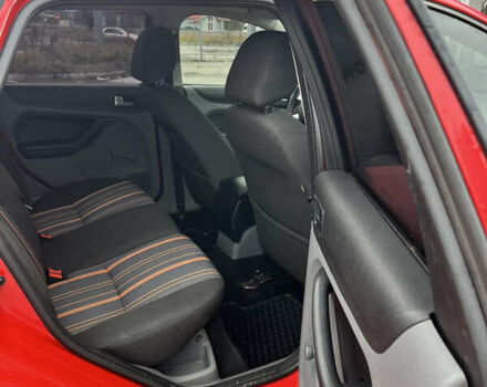 Красный Форд Фокус, объемом двигателя 1.56 л и пробегом 295 тыс. км за 5299 $, фото 10 на Automoto.ua