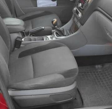 Красный Форд Фокус, объемом двигателя 1.8 л и пробегом 350 тыс. км за 4900 $, фото 26 на Automoto.ua