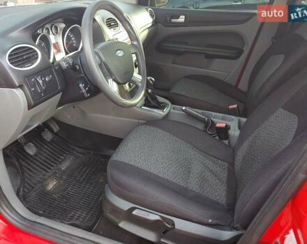 Красный Форд Фокус, объемом двигателя 1.6 л и пробегом 276 тыс. км за 4400 $, фото 42 на Automoto.ua