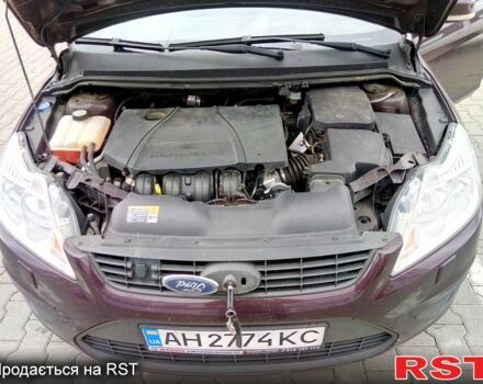 Красный Форд Фокус, объемом двигателя 1.8 л и пробегом 274 тыс. км за 5500 $, фото 6 на Automoto.ua