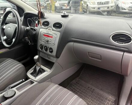 Красный Форд Фокус, объемом двигателя 1.6 л и пробегом 206 тыс. км за 4540 $, фото 25 на Automoto.ua