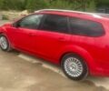 Красный Форд Фокус, объемом двигателя 2 л и пробегом 290 тыс. км за 4200 $, фото 1 на Automoto.ua