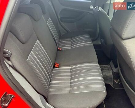 Красный Форд Фокус, объемом двигателя 1.6 л и пробегом 206 тыс. км за 4540 $, фото 28 на Automoto.ua