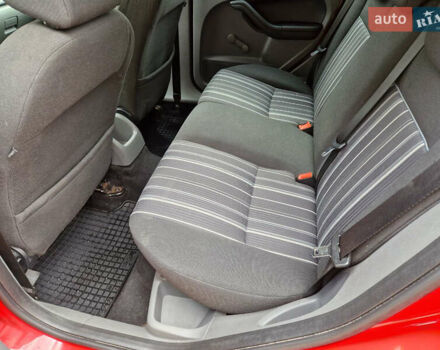 Червоний Форд Фокус, об'ємом двигуна 1.6 л та пробігом 260 тис. км за 4500 $, фото 15 на Automoto.ua