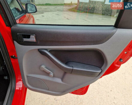 Червоний Форд Фокус, об'ємом двигуна 1.6 л та пробігом 260 тис. км за 4500 $, фото 18 на Automoto.ua