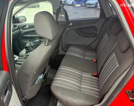 Красный Форд Фокус, объемом двигателя 1.6 л и пробегом 206 тыс. км за 4540 $, фото 31 на Automoto.ua