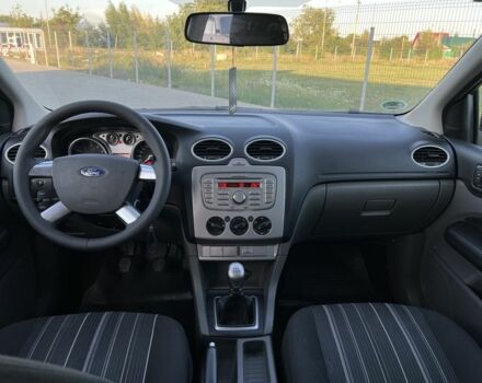 Красный Форд Фокус, объемом двигателя 1.6 л и пробегом 190 тыс. км за 4899 $, фото 7 на Automoto.ua