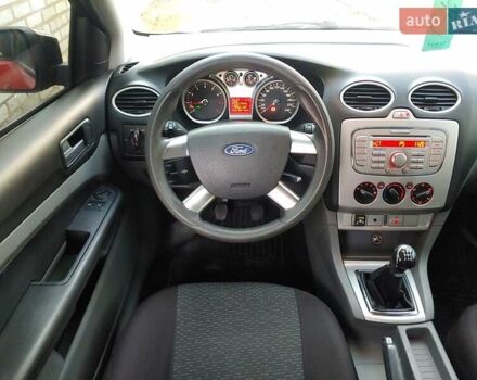 Красный Форд Фокус, объемом двигателя 1.6 л и пробегом 276 тыс. км за 4400 $, фото 47 на Automoto.ua