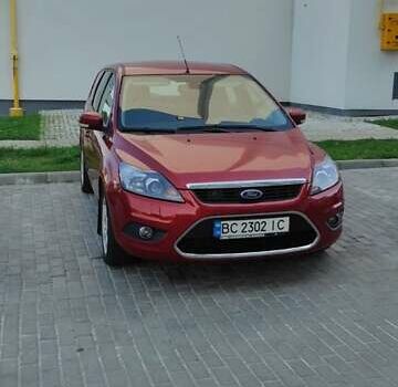 Красный Форд Фокус, объемом двигателя 1.8 л и пробегом 350 тыс. км за 4900 $, фото 3 на Automoto.ua
