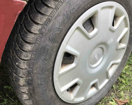 Красный Форд Фокус, объемом двигателя 1.56 л и пробегом 167 тыс. км за 4500 $, фото 5 на Automoto.ua