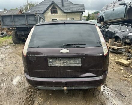 Красный Форд Фокус, объемом двигателя 1.6 л и пробегом 240 тыс. км за 1750 $, фото 1 на Automoto.ua