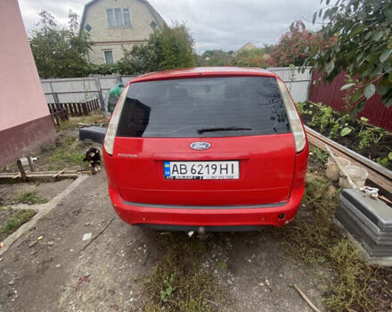 Красный Форд Фокус, объемом двигателя 1.6 л и пробегом 295 тыс. км за 5000 $, фото 2 на Automoto.ua