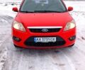 Красный Форд Фокус, объемом двигателя 1.6 л и пробегом 200 тыс. км за 5500 $, фото 1 на Automoto.ua