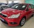 Красный Форд Фокус, объемом двигателя 1.6 л и пробегом 175 тыс. км за 5800 $, фото 1 на Automoto.ua