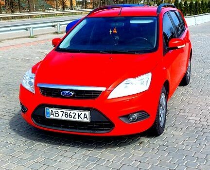 Красный Форд Фокус, объемом двигателя 1.6 л и пробегом 295 тыс. км за 5999 $, фото 1 на Automoto.ua