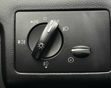 Червоний Форд Фокус, об'ємом двигуна 1.6 л та пробігом 209 тис. км за 6500 $, фото 14 на Automoto.ua