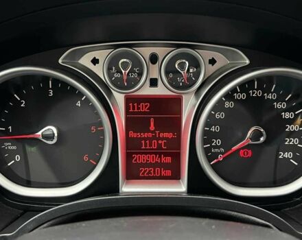 Червоний Форд Фокус, об'ємом двигуна 1.6 л та пробігом 209 тис. км за 6500 $, фото 11 на Automoto.ua