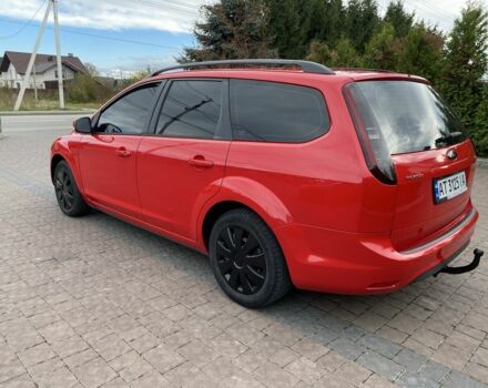 Красный Форд Фокус, объемом двигателя 1.6 л и пробегом 300 тыс. км за 6000 $, фото 3 на Automoto.ua