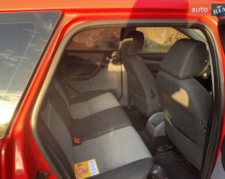 Красный Форд Фокус, объемом двигателя 1.6 л и пробегом 327 тыс. км за 5200 $, фото 21 на Automoto.ua