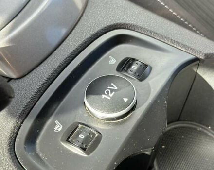 Красный Форд Фокус, объемом двигателя 1.6 л и пробегом 256 тыс. км за 6400 $, фото 27 на Automoto.ua