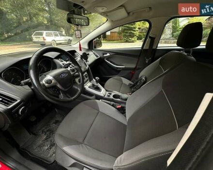 Красный Форд Фокус, объемом двигателя 1.56 л и пробегом 260 тыс. км за 7300 $, фото 12 на Automoto.ua