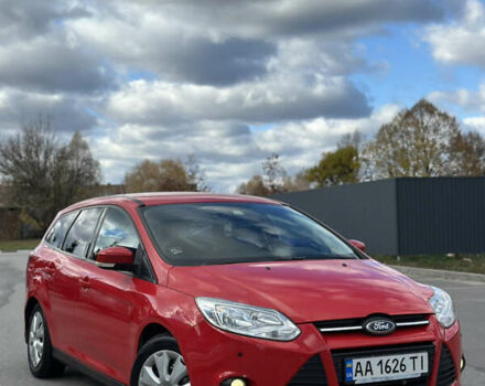 Красный Форд Фокус, объемом двигателя 1.6 л и пробегом 256 тыс. км за 6400 $, фото 5 на Automoto.ua