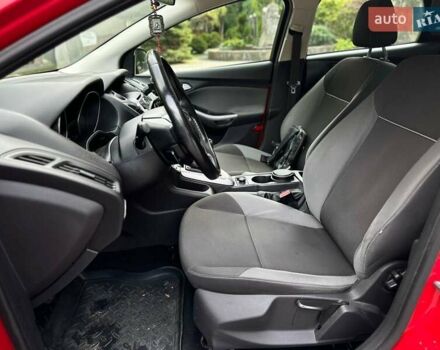 Красный Форд Фокус, объемом двигателя 1.56 л и пробегом 260 тыс. км за 7300 $, фото 5 на Automoto.ua