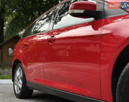 Красный Форд Фокус, объемом двигателя 1.6 л и пробегом 260 тыс. км за 7350 $, фото 6 на Automoto.ua