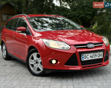 Красный Форд Фокус, объемом двигателя 1.6 л и пробегом 260 тыс. км за 7350 $, фото 1 на Automoto.ua