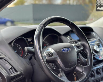 Красный Форд Фокус, объемом двигателя 1.6 л и пробегом 256 тыс. км за 6400 $, фото 23 на Automoto.ua