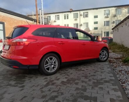 Красный Форд Фокус, объемом двигателя 1.6 л и пробегом 280 тыс. км за 8300 $, фото 7 на Automoto.ua