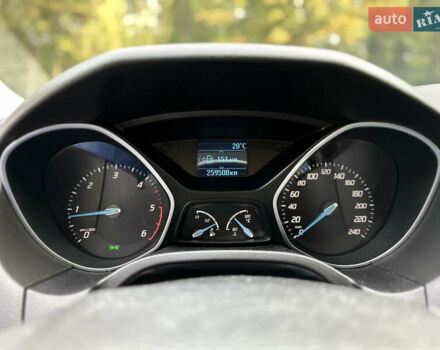 Красный Форд Фокус, объемом двигателя 1.6 л и пробегом 260 тыс. км за 7350 $, фото 46 на Automoto.ua