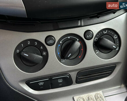 Красный Форд Фокус, объемом двигателя 1.6 л и пробегом 260 тыс. км за 7350 $, фото 51 на Automoto.ua