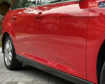 Красный Форд Фокус, объемом двигателя 1.6 л и пробегом 260 тыс. км за 7350 $, фото 7 на Automoto.ua