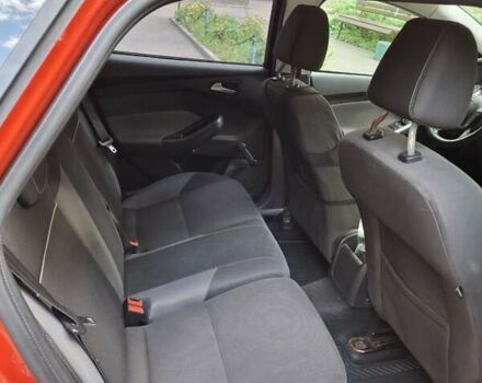 Красный Форд Фокус, объемом двигателя 1.6 л и пробегом 308 тыс. км за 6300 $, фото 12 на Automoto.ua