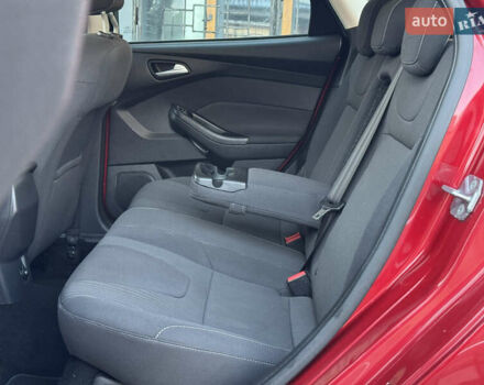 Червоний Форд Фокус, об'ємом двигуна 1.6 л та пробігом 259 тис. км за 7250 $, фото 105 на Automoto.ua