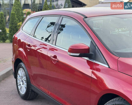 Форд Фокус 2012 в Стрые на Automoto.ua Красный Форд Фокус, объемом двигателя 1.6 л и пробегом 258 тыс. км за 7250 $, фото 24 на Automoto.ua